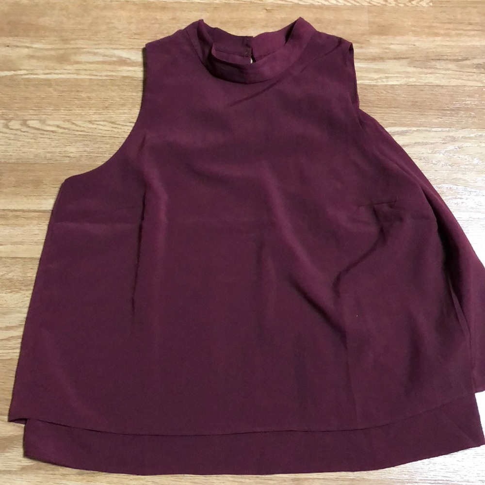 Banana republic maroon shirt!